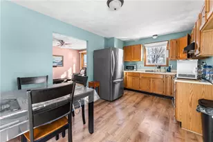 56 Warwick St, East Providence, RI 02914 - Photo 9