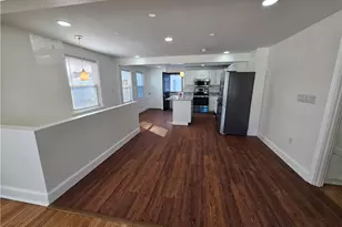 34 Elmcrest Dr, Pawtucket, RI 02861 - Photo 9