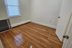 34 Elmcrest Dr, Pawtucket, RI 02861 - Photo 5