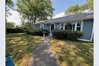 6 Hickory Avenue, Middletown, RI 02840 - Photo 7