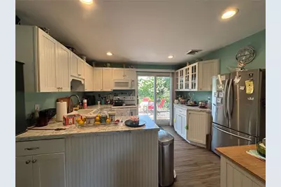 6 Hickory Avenue, Middletown, RI 02840 - Photo 17