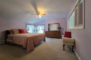 17 Rhode Island Ave, Johnston, RI 02919 - Photo 23
