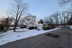17 Rhode Island Ave, Johnston, RI 02919 - Photo 47