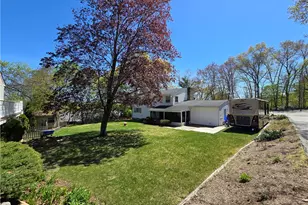 17 Rhode Island Ave, Johnston, RI 02919 - Photo 47