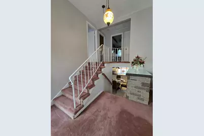 17 Rhode Island Avenue, Johnston, RI 02919 - Photo 23