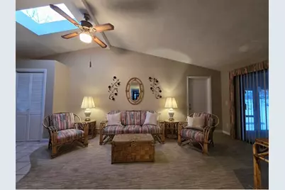 17 Rhode Island Avenue, Johnston, RI 02919 - Photo 17