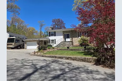 17 Rhode Island Avenue, Johnston, RI 02919 - Photo 3