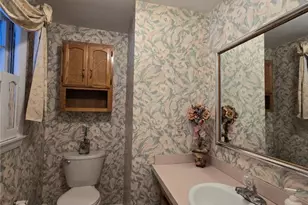 17 Rhode Island Ave, Johnston, RI 02919 - Photo 35