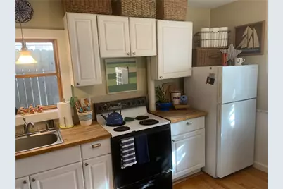 28 Bacheller Street, Newport, RI 02840 - Photo 7