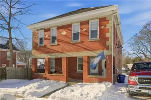 6 Russell Ave, Newport, RI 02840 - Photo 1