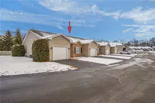 41 Breakneck Hill Rd, Lincoln, RI 02865 - Photo 3