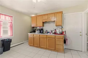 293 State St, Bristol, RI 02809 - Photo 31