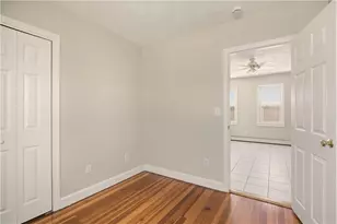 293 State St, Bristol, RI 02809 - Photo 11