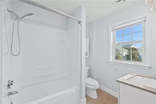 37 Tyndall Ave, Providence, RI 02908 - Photo 15