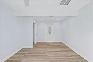 37 Tyndall Ave, Providence, RI 02908 - Photo 19