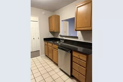3 Admiralty Drive #3-3, Middletown, RI 02842 - Photo 5