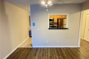 3 Admiralty Dr, Middletown, RI 02842 - Photo 5