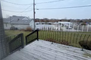 3 Admiralty Dr, Middletown, RI 02842 - Photo 17