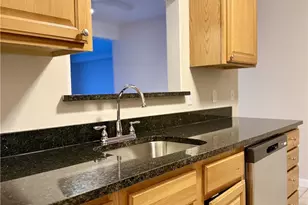 3 Admiralty Dr, Middletown, RI 02842 - Photo 3