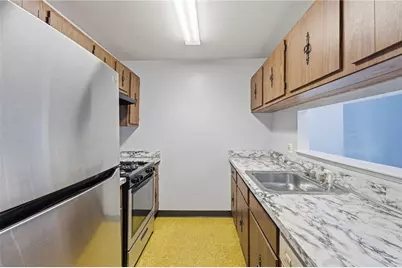 752 Quaker Lane #A201, Warwick, RI 02818 - Photo 5