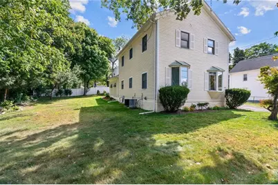 129 Simmonsville Avenue, Johnston, RI 02919 - Photo 3