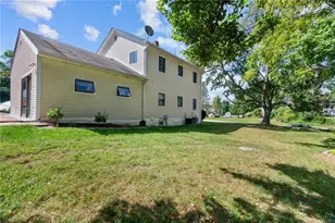 129 Simmonsville Ave, Johnston, RI 02919 - Photo 43