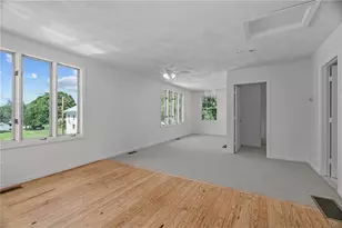 129 Simmonsville Ave, Johnston, RI 02919 - Photo 31