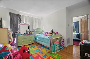 129 Simmonsville Ave, Johnston, RI 02919 - Photo 17