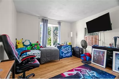 129 Simmonsville Avenue, Johnston, RI 02919 - Photo 13