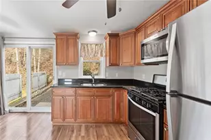 2 Juniper Ln, Lincoln, RI 02865 - Photo 7