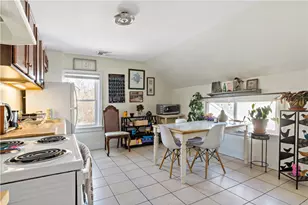 94 John St, East Providence, RI 02914 - Photo 17