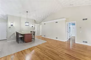 180 Spencer Woods Dr, Warwick, RI 02818 - Photo 17