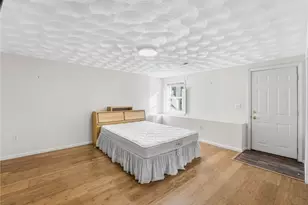 180 Spencer Woods Dr, Warwick, RI 02818 - Photo 35