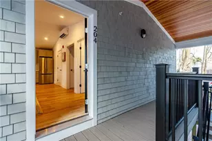 32 Exchange St, East Greenwich, RI 02818 - Photo 7