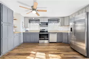 110 Tiernan Ave, Warwick, RI 02886 - Photo 17