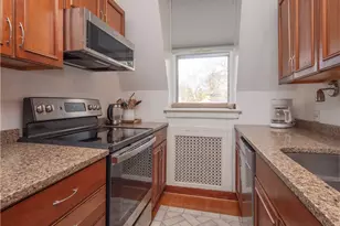 1 Oakwood Terrace, Newport, RI 02840 - Photo 21