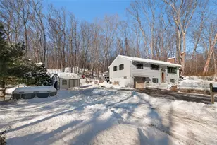 73 Westwood Dr, Cumberland, RI 02864 - Photo 5