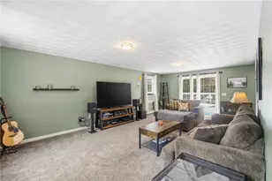 13 Beverly Ann Dr, Hopkinton, RI 02832 - Photo 5