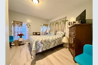 162 Washington Street, Central Falls, RI 02863 - Photo 5