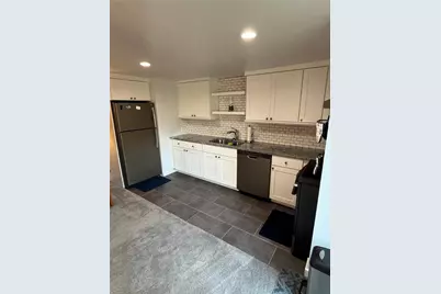 16 Dudley Avenue #7, Newport, RI 02840 - Photo 7