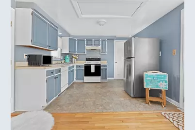 28 Jefferson Avenue, East Providence, RI 02915 - Photo 5