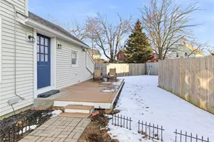 28 Jefferson Ave, East Providence, RI 02915 - Photo 25