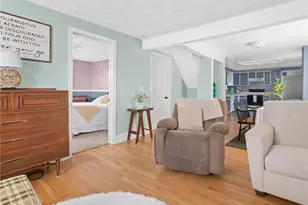 28 Jefferson Ave, East Providence, RI 02915 - Photo 13