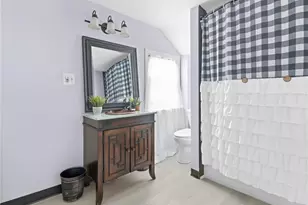 28 Jefferson Ave, East Providence, RI 02915 - Photo 15