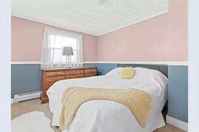 28 Jefferson Avenue, East Providence, RI 02915 - Photo 17