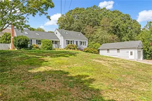 22 Colonial Dr, Westerly, RI 02891 - Photo 5