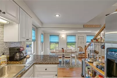 7 Bacheller Street, Newport, RI 02840 - Photo 15