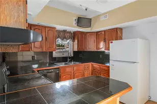 2 Overbrook Ave, Warwick, RI 02889 - Photo 13