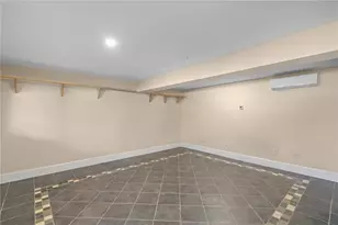 2269 E Main Rd, Portsmouth, RI 02871 - Photo 39