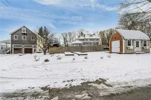 2269 E Main Rd, Portsmouth, RI 02871 - Photo 45